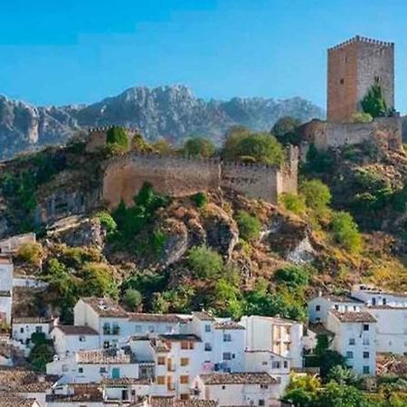 Cazorlasalud Santo Tomé Buitenkant foto